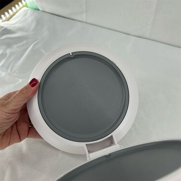 Pampered Chef Close & Cut Safe Food Slicer White Easy Clean Compact Clean - Picture 5 of 7